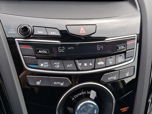 Certified 2025 Acura RDX SH-AWD w/ Technology Package image 17