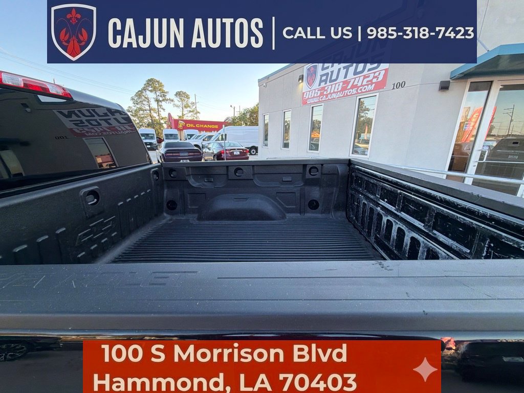 Used 2018 Chevrolet Silverado 1500 Custom w/ Custom Value Package RWD image 13