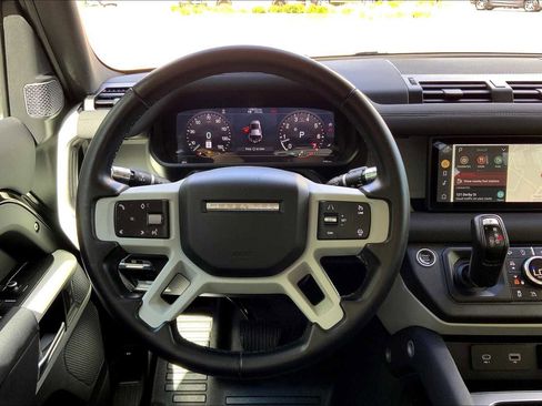 Used 2020 Land Rover Defender 110 S image 6