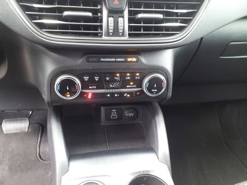 Used 2024 Ford Escape Active image 19