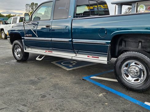Used 1998 Dodge Ram 2500 Truck 4x4 Club Cab image 4