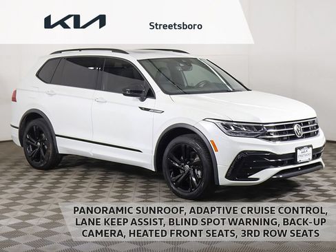 Used 2023 Volkswagen Tiguan SE R-Line FWD image 1