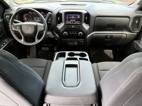 Used 2025 Chevrolet Silverado 1500 Custom Trail Boss AWD/4WD image 20