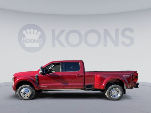 New 2026 Ford F450 Platinum image 2