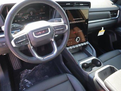 New 2026 GMC Terrain Elevation w/ Elevation Premium Package image 24