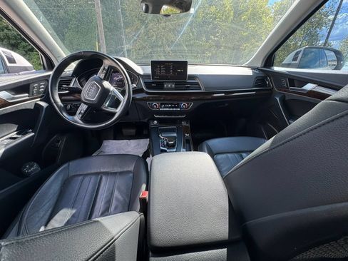 Used 2018 Audi Q5 2.0T Premium Plus w/ Premium Plus Package AWD/4WD image 9