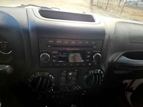 Used 2015 Jeep Wrangler Unlimited Sport w/ Quick Order Package 24S image 27