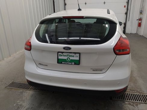 Used 2016 Ford Focus Titanium FWD image 7