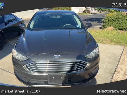 Used 2017 Ford Fusion SE w/ Fusion SE Technology Package