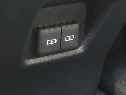 Used 2024 Toyota RAV4 Limited image 15