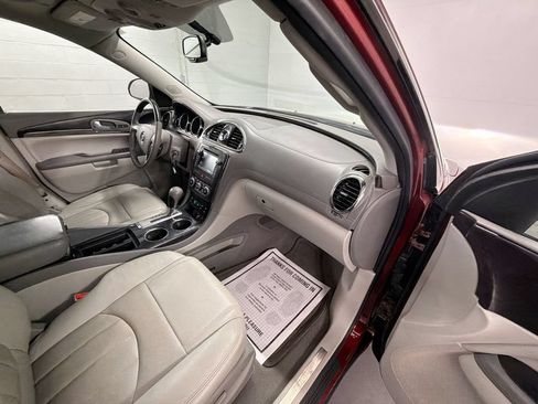 Used 2017 Buick Enclave Leather FWD image 26