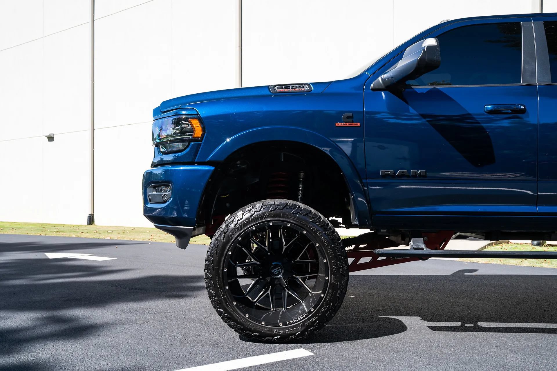 Used 2021 RAM 2500 Limited w/ Night Edition AWD/4WD image 3