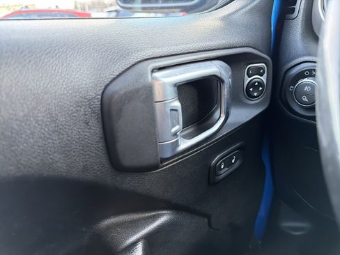 Used 2020 Jeep Gladiator Sport w/ Quick Order Package 24S image 24