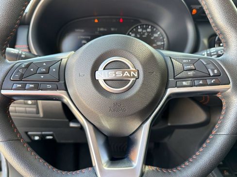 Used 2024 Nissan Kicks SR w/ SR Premium Package FWD image 16
