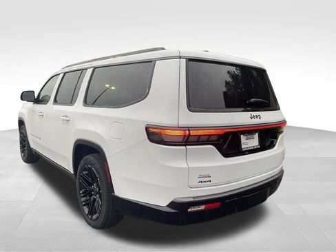 New 2026 Jeep Grand Wagoneer L Limited AWD/4WD image 7