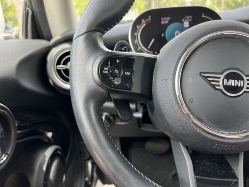 Used 2023 MINI Cooper S FWD image 19