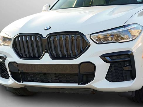 Used 2022 BMW X6 xDrive40i w/ Executive Package AWD/4WD image 45