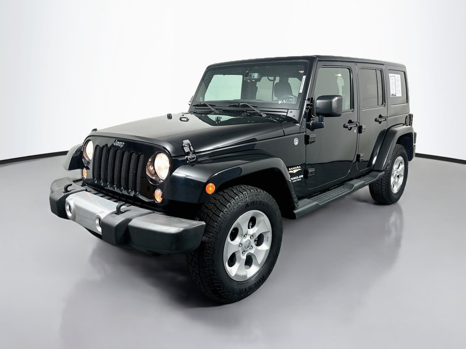 Used 2014 Jeep Wrangler Unlimited Sahara w/ Dual Top Group AWD/4WD image 3