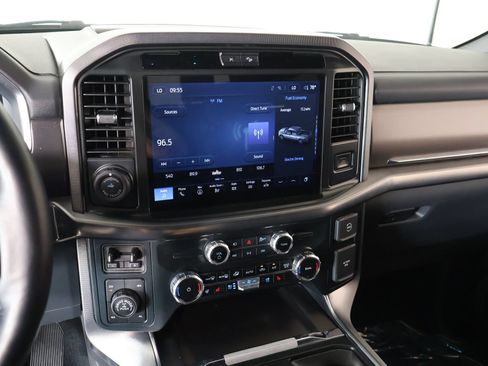 Used 2025 Ford F150 Platinum w/ FX4 Off-Road Package AWD/4WD image 5