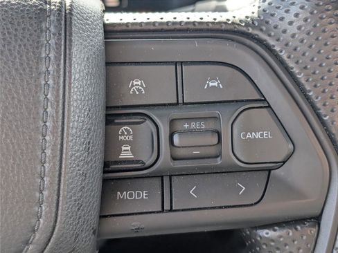 Used 2025 Toyota Tacoma SR5 image 22