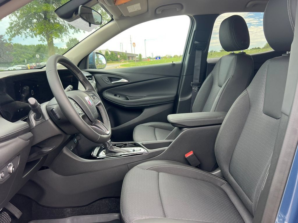 New 2026 Buick Encore GX Preferred w/ Comfort Package AWD/4WD image 4