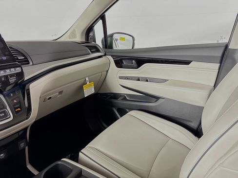 New 2026 Honda Odyssey Touring image 29