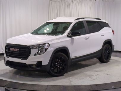 Used 2022 GMC Terrain SLE w/ Driver Convenience Package