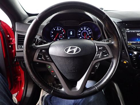Used 2016 Hyundai Veloster Turbo FWD image 23