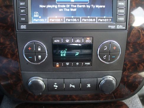 Used 2010 GMC Sierra 1500 Denali image 34