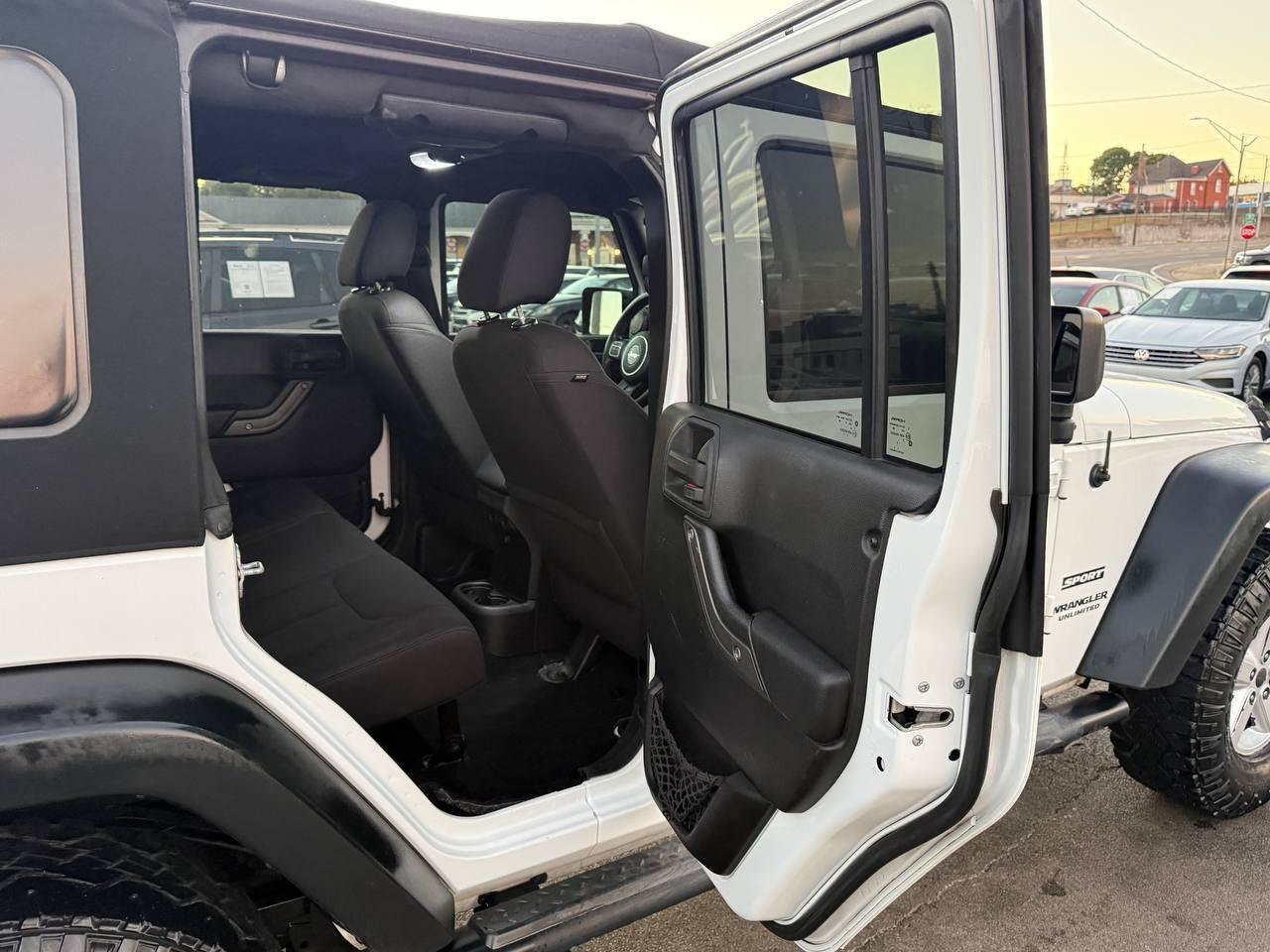 Used 2014 Jeep Wrangler Unlimited Sport w/ Quick Order Package 24S AWD/4WD image 27
