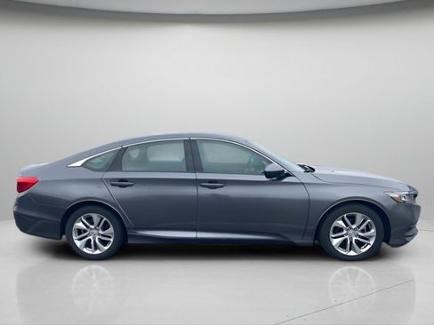 Used 2018 Honda Accord LX image 6