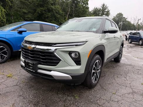 Used 2026 Chevrolet TrailBlazer LT w/ LT Cold Weather Package AWD/4WD image 7