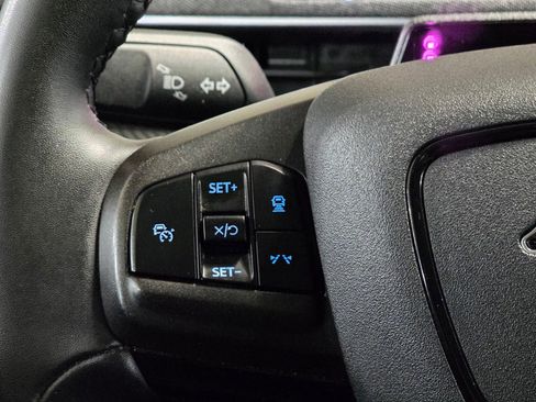 Used 2022 Ford Mustang Mach-E Premium image 33