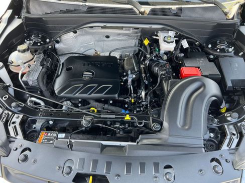 Used 2025 Chevrolet TrailBlazer LT FWD image 37