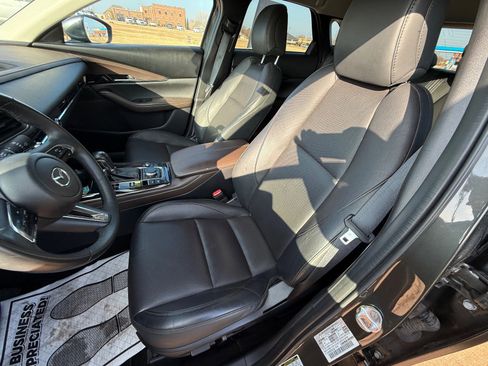 Used 2024 MAZDA CX-30 AWD 2.5 S w/ Premium Package image 10