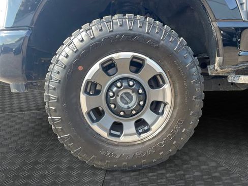 Used 2023 Ford F350 XLT w/ Black Appearance Package AWD/4WD image 14