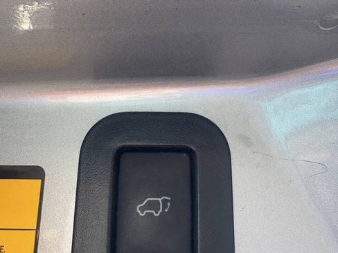 Used 2013 Toyota Sienna XLE w/ Premium Pkg FWD image 37