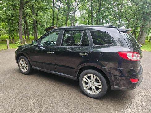 Used 2010 Hyundai Santa Fe Limited FWD image 3