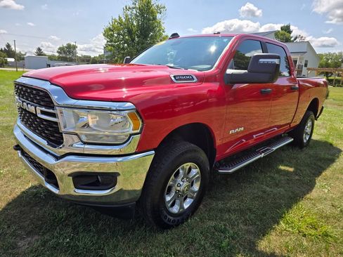 Used 2024 RAM 2500 Big Horn w/ Bed Utility Group AWD/4WD image 3