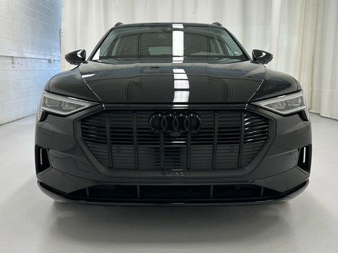 Used 2023 Audi e-tron Premium AWD/4WD image 5