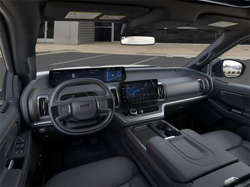 New 2025 Ford Expedition Tremor image 9