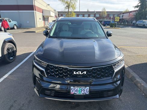 Certified 2023 Kia Sorento SX Prestige image 2