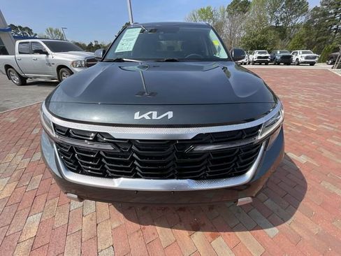 Used 2024 Kia Seltos EX image 25