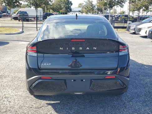 New 2026 Nissan Leaf SV+ image 5