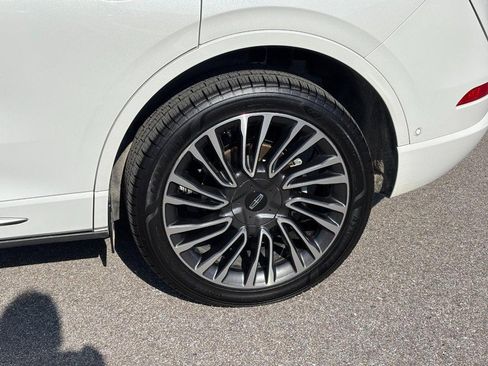 Used 2020 Lincoln Corsair Reserve w/ Equipment Group 202A image 9