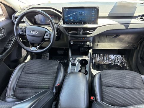 Used 2023 Ford Escape SE FWD image 13