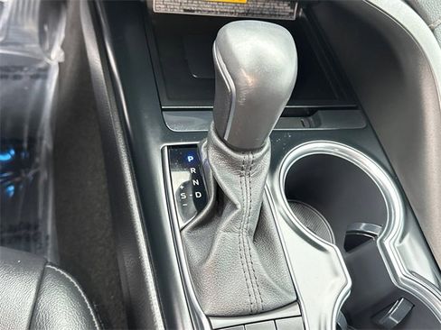 Used 2020 Toyota Camry XLE image 27