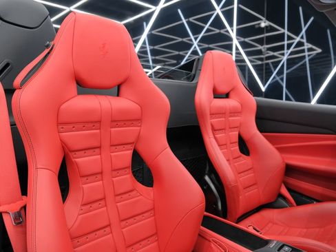 Used 2023 Ferrari F8 Tributo RWD image 15
