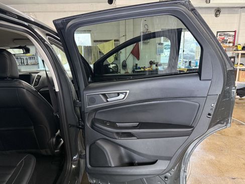 Used 2022 Ford Edge SEL w/ Convenience Package image 25