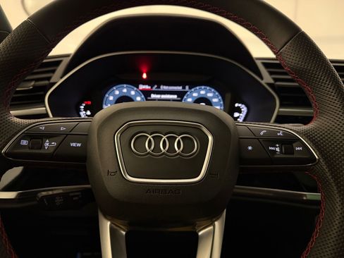 Used 2025 Audi Q3 2.0T Premium Plus w/ Premium Plus Package AWD/4WD image 18